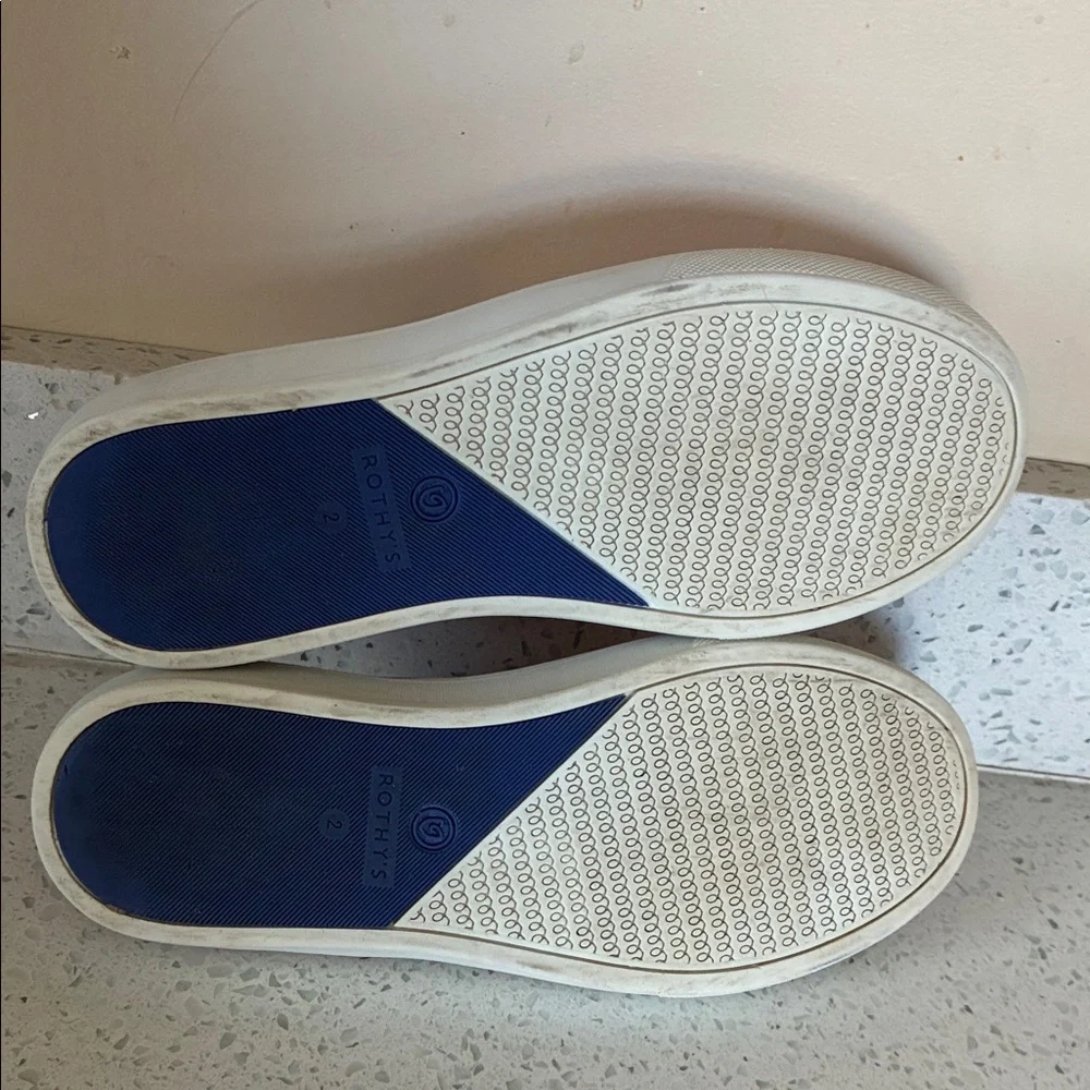 Roots shoes